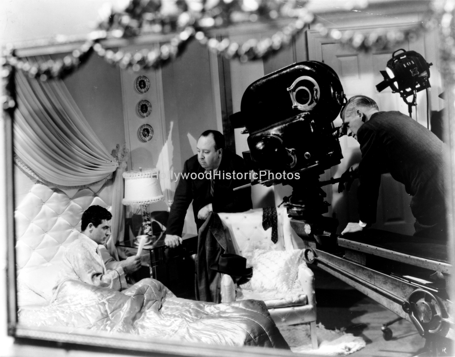 Cary Grant 1941 'Suspicion' with Alfred Hitchcock copy.jpg